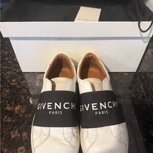 Givenchy Women's White and Black Slip-On Sneakers